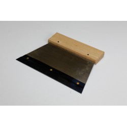 Spatule en acier bleui pour lame dentée